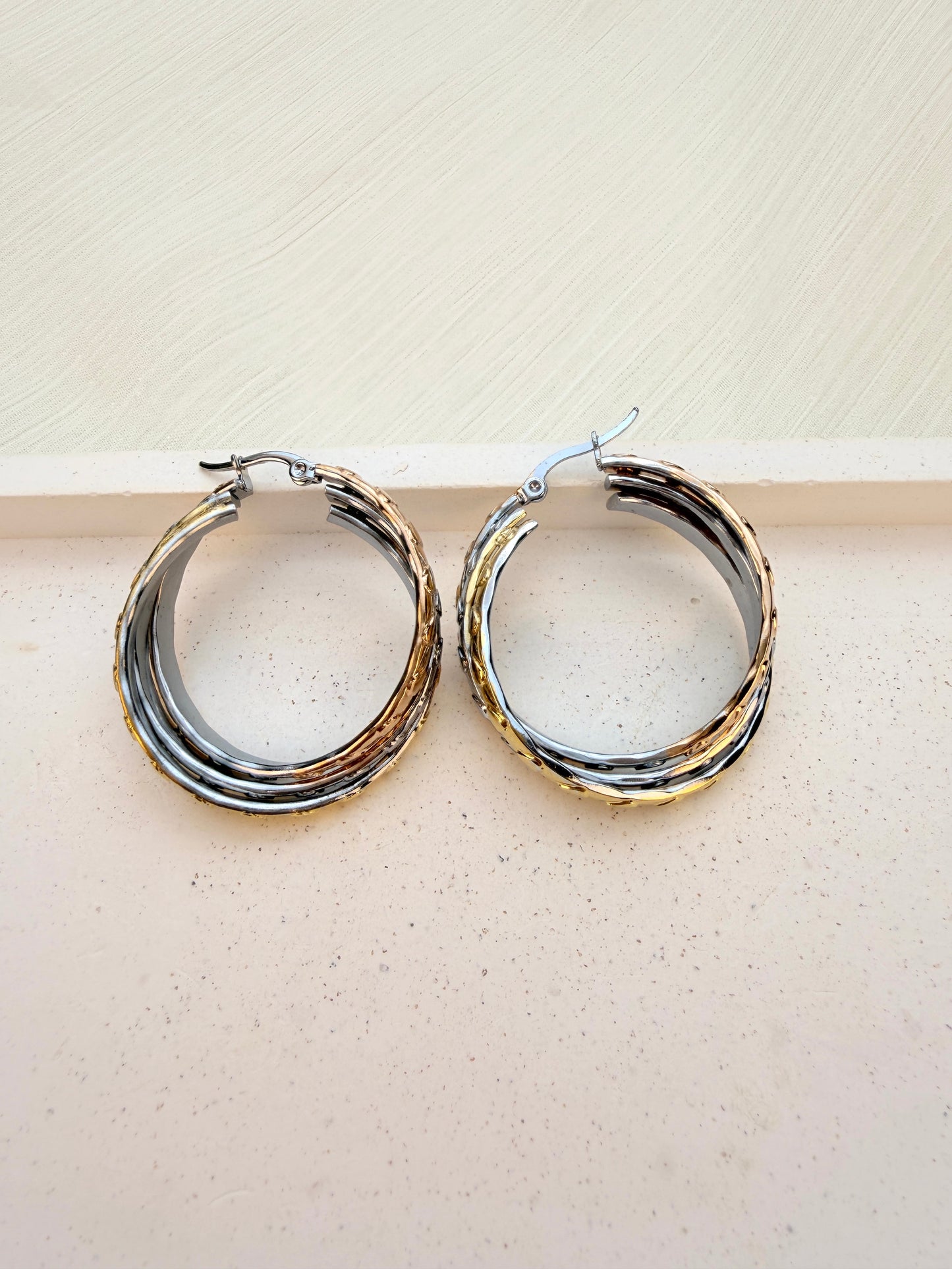 Tria Hoops
