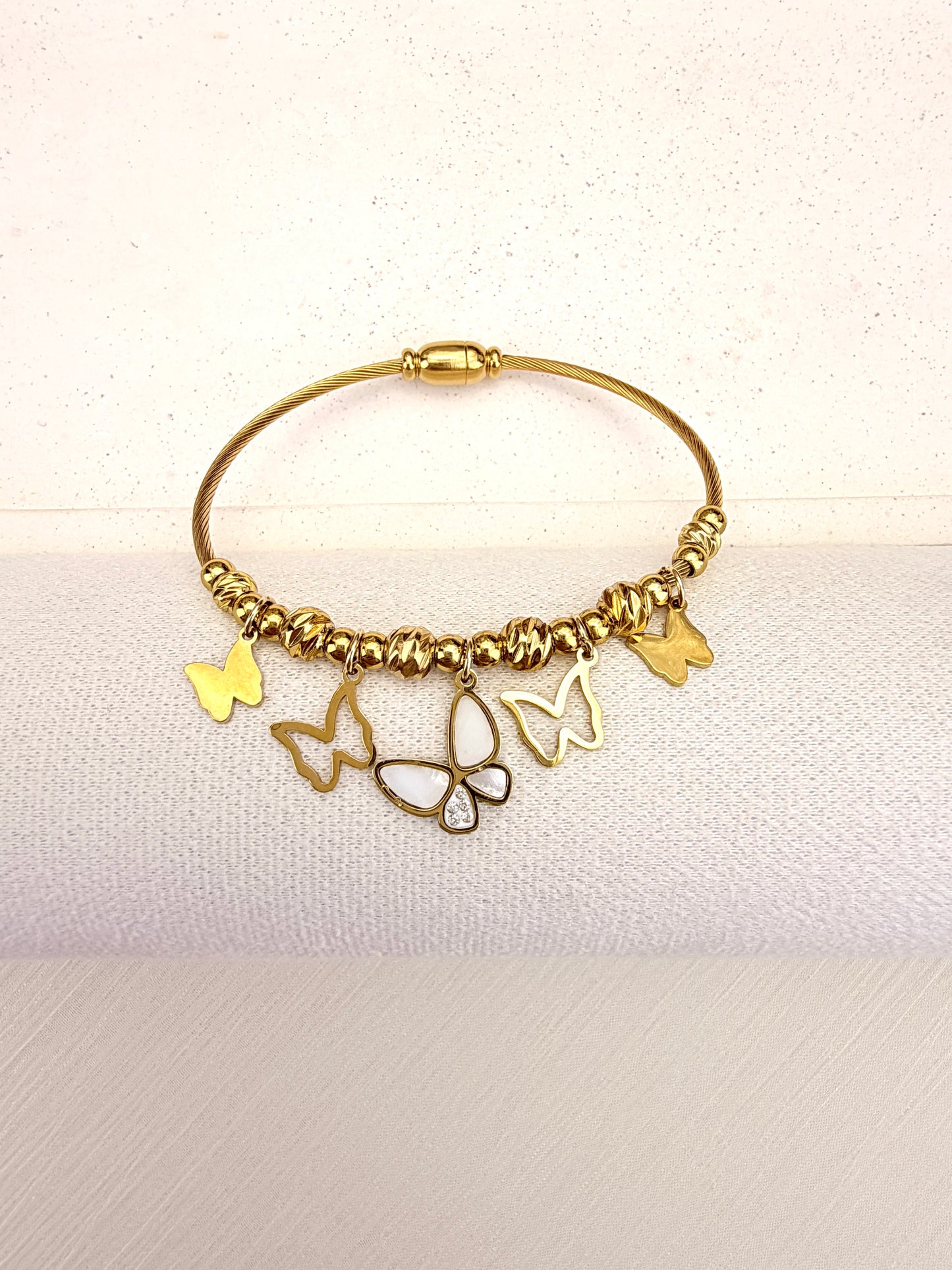 Flutter Charm Bangle