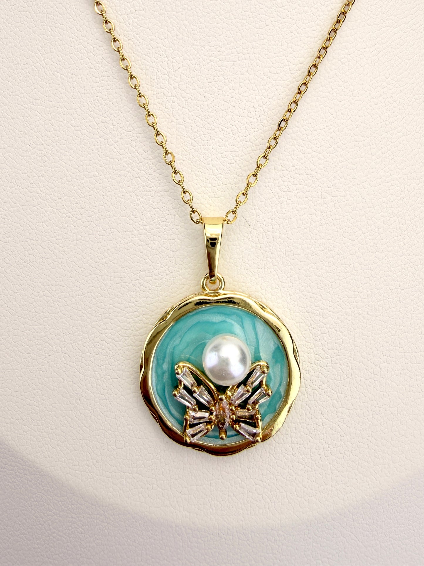 Celeste Pearl Necklace