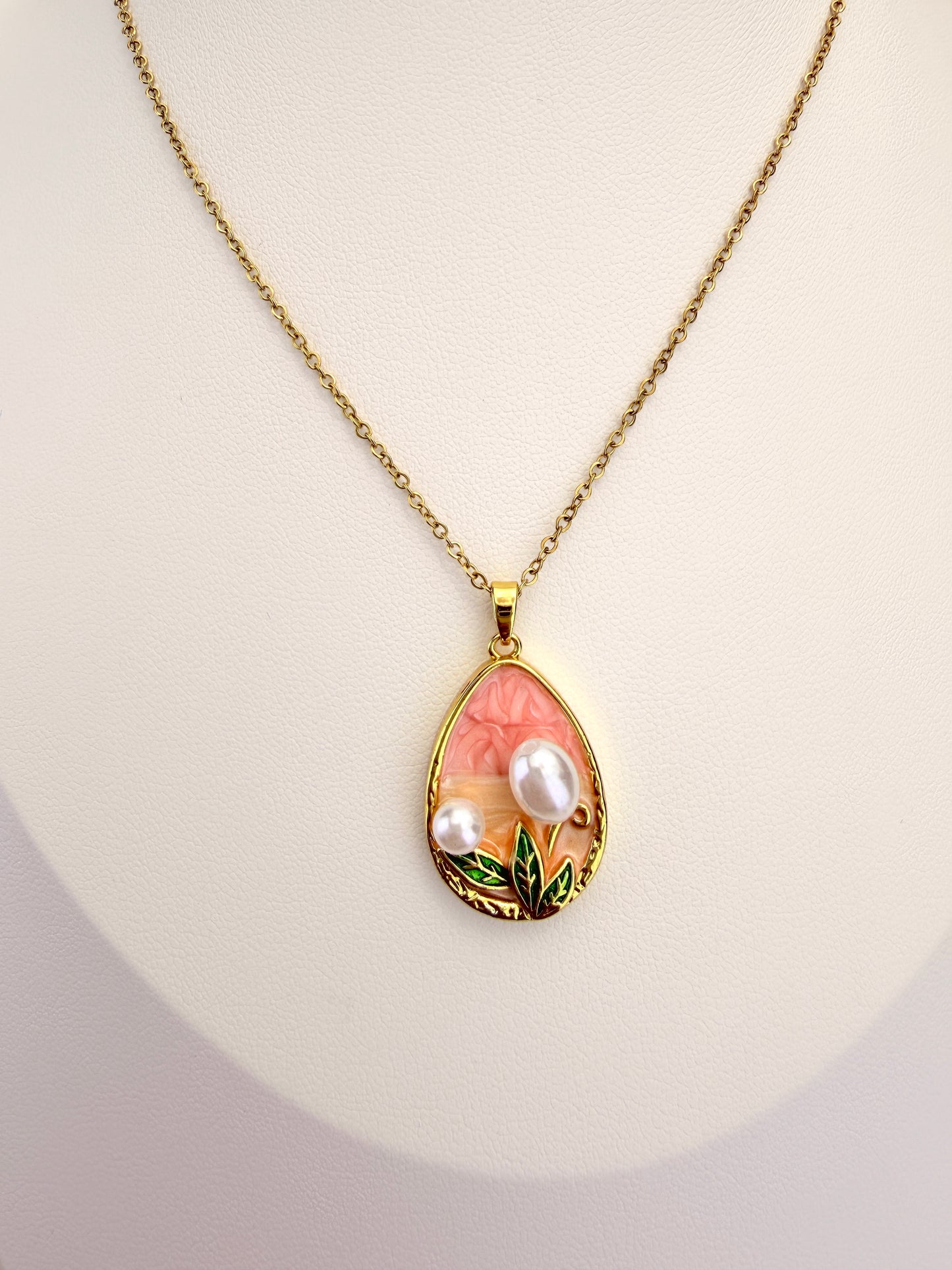 Pearl Bloom Necklace